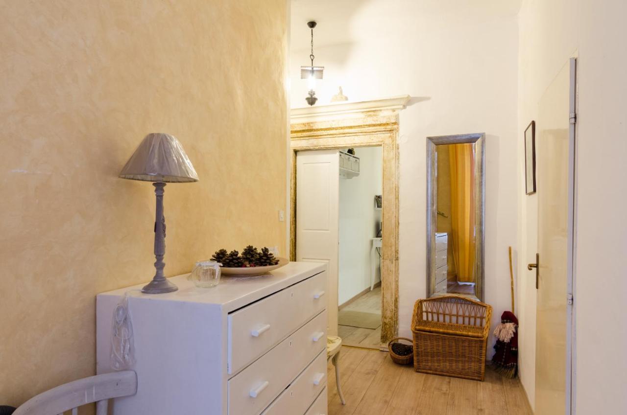 Charming Room In Dubrovnik Old Town ภายนอก รูปภาพ