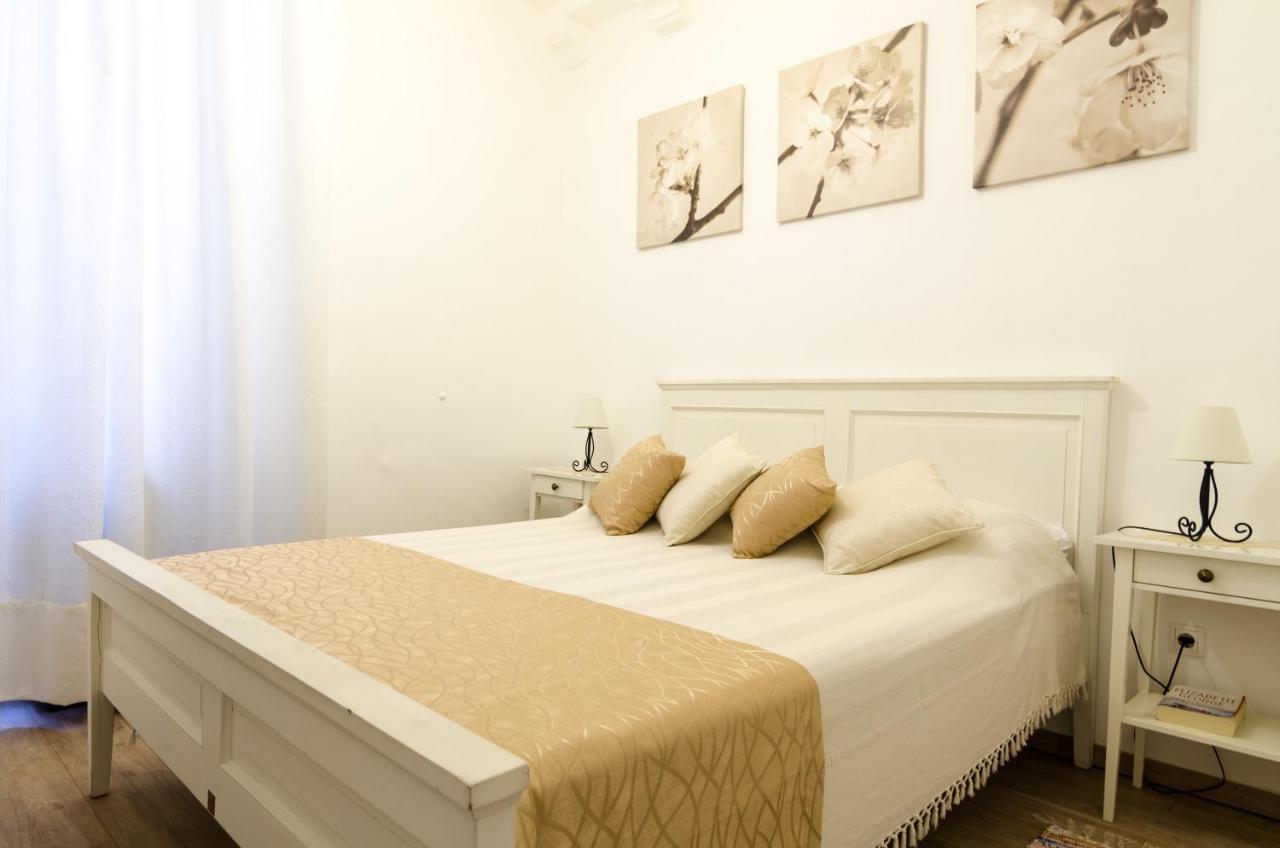 Charming Room In Dubrovnik Old Town ภายนอก รูปภาพ